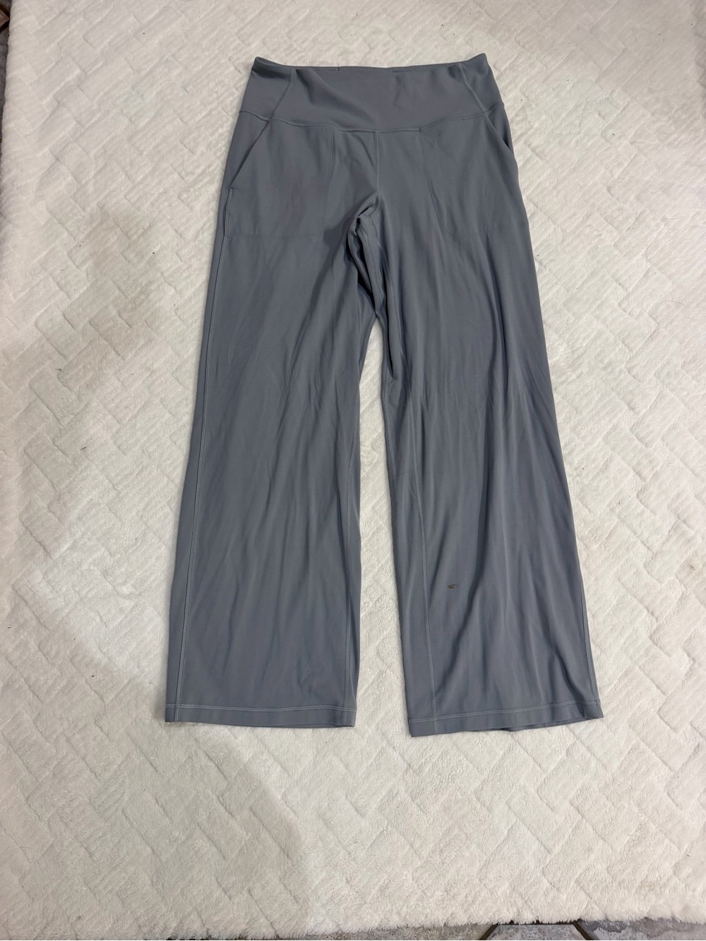 Womens LuLulemon Wide-Leg Active Pants in Slate Gray